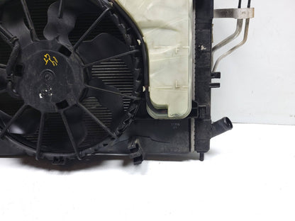 2014 Hyundai Elantra Gt A/c Condenser W/ Cooling Fan Assy OEM