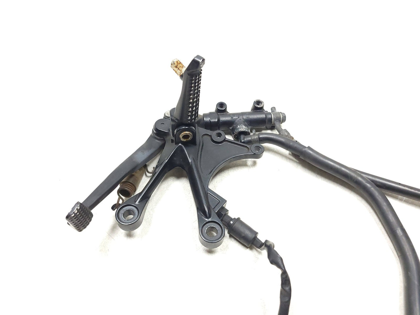 2007 Kawasaki Ninja Zx-6r Zx600  Rear Brake Master Cylinder W/ Footrest Assy OEM