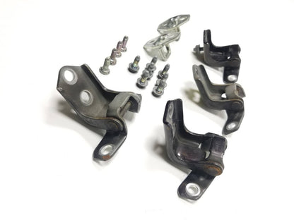 2009 Mazda Cx-7 Driver Side Door Hinge & Striker 6pcs W/ Bolt 11pcs OEM