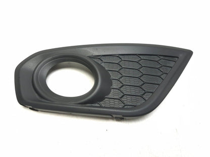 2012 Volvo C30 2.5l Front Fog Light Trim Bezel Left & Right Pair OEM