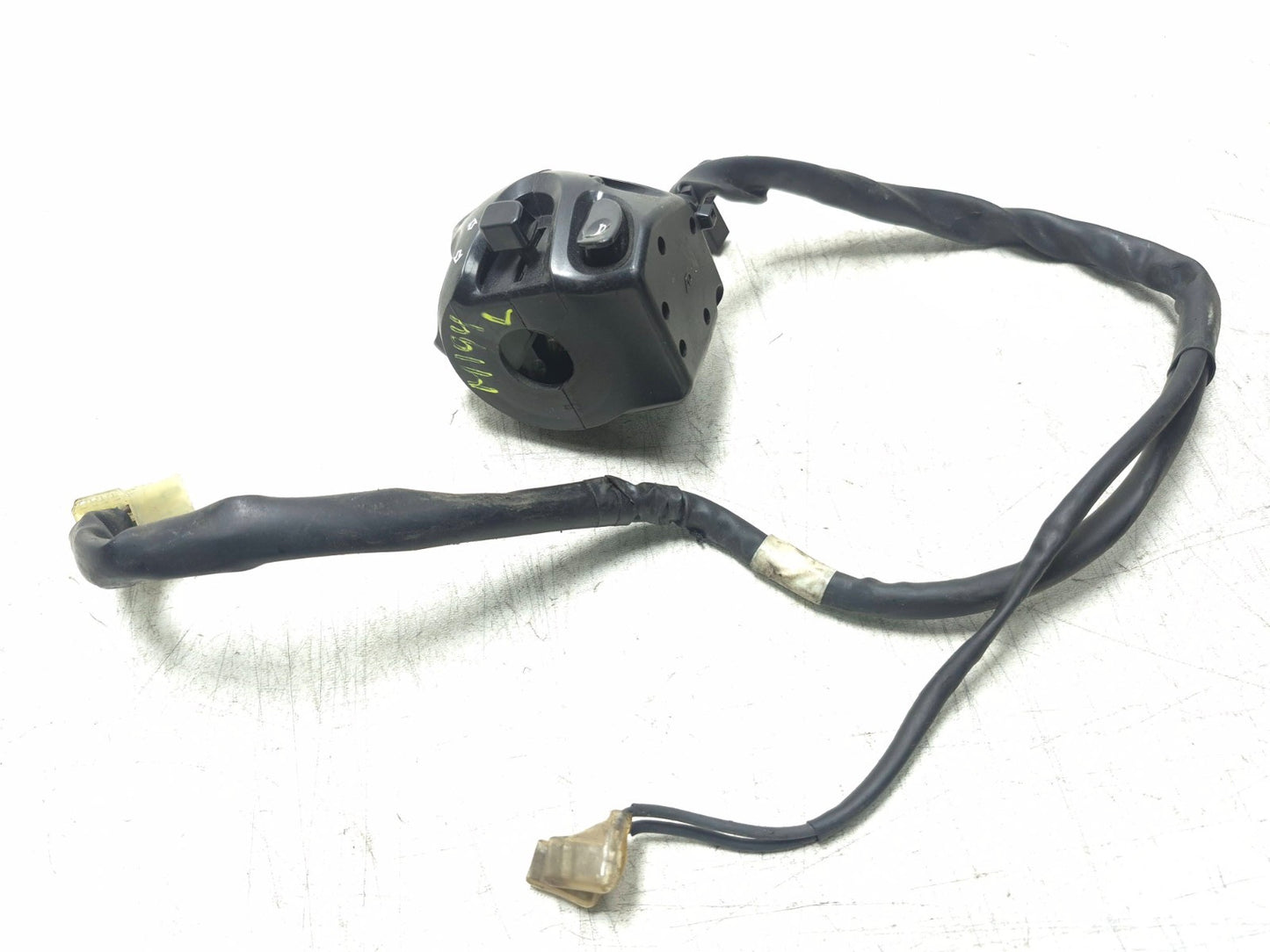 2009 Yamaha Fz6r Left Handlebar Headlight Turn Signal Horn Switch Controls OEM
