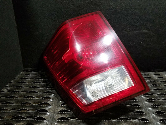 07 08 09 10 Jeep Grand Cherokee Srt8 Left Driver Side Tail Light OEM