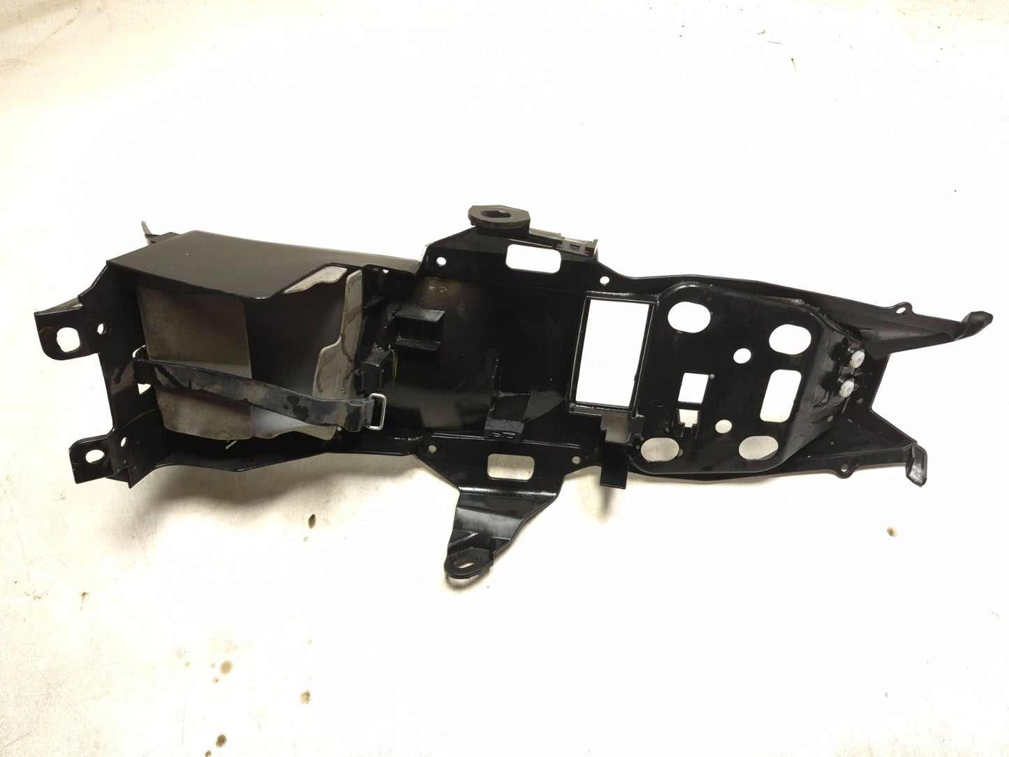 2024 Yamaha R3 Yzfr3 Rear Fender Undertail Tray OEM