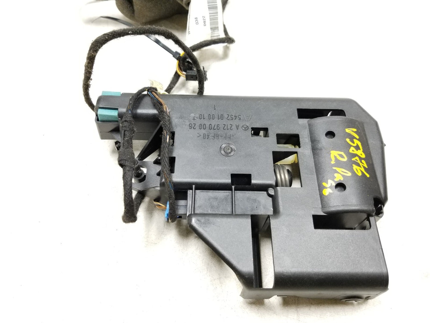 10-16 Mercedes W212 E350 Rear Seat Headrest Adjuster Motor Restrain 2pcs OEM