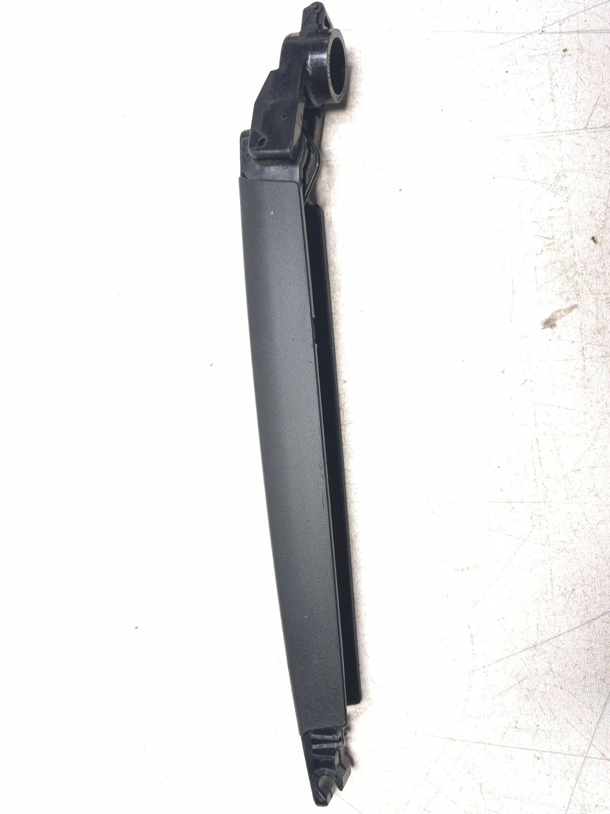 2024 Alfa Romeo Stelvio Rear Wiper Arm Roem