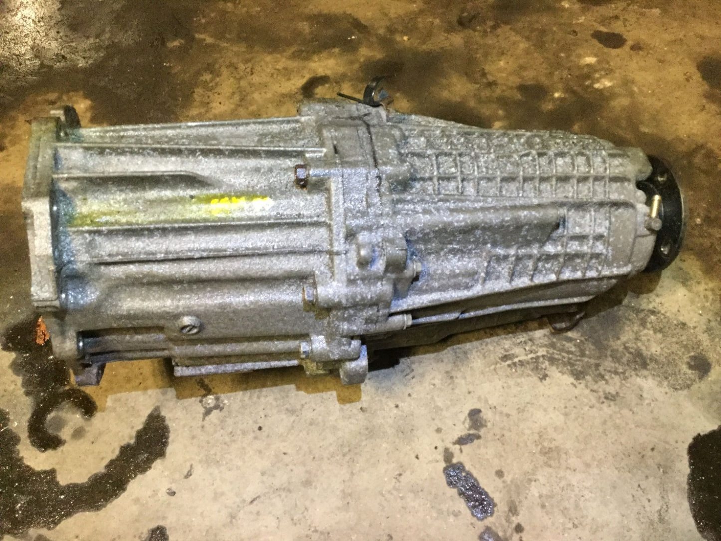 06 07 08 09 10 Infiniti M35 Transfer Case Assembly OEM