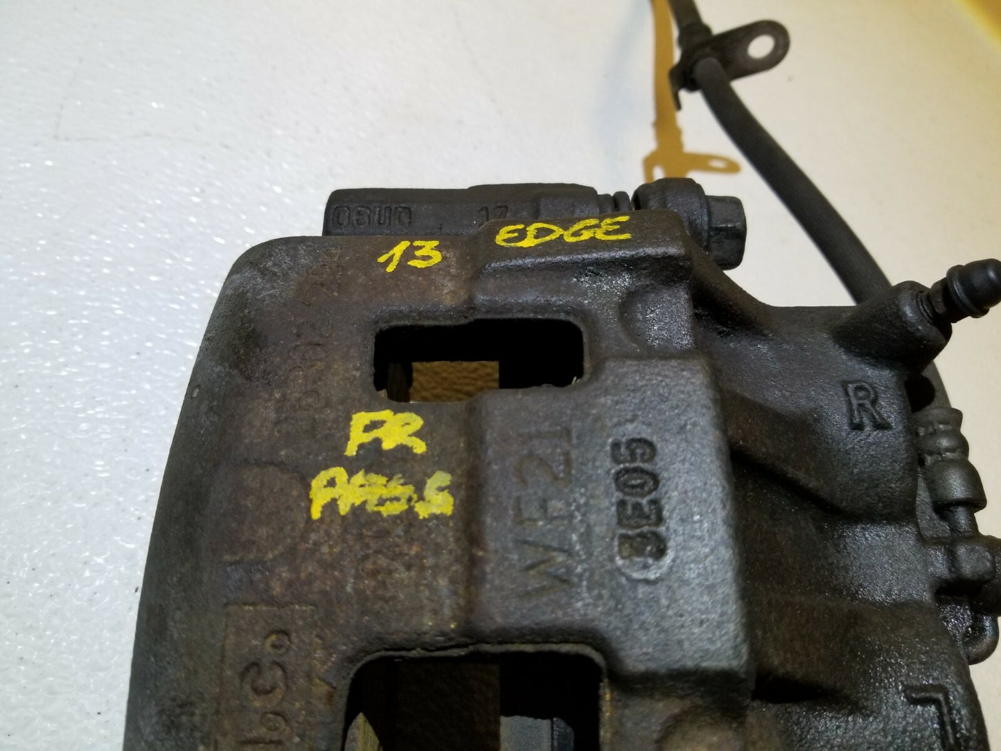 2011 Ford Edge Brake Caliper Front Passenger Side Right OEM