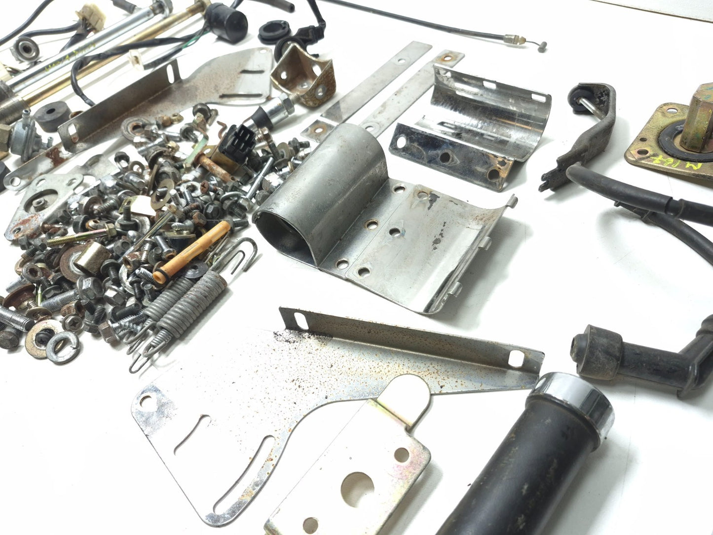 2007 Cf Moto V5 Qlink Legacy 250 Misc Bolt & Hardware Bracket OEM