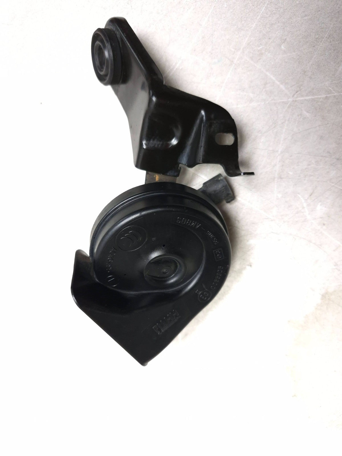 2013 Fiat 500 Turbo High Tone Horn W/ Bracket OEM