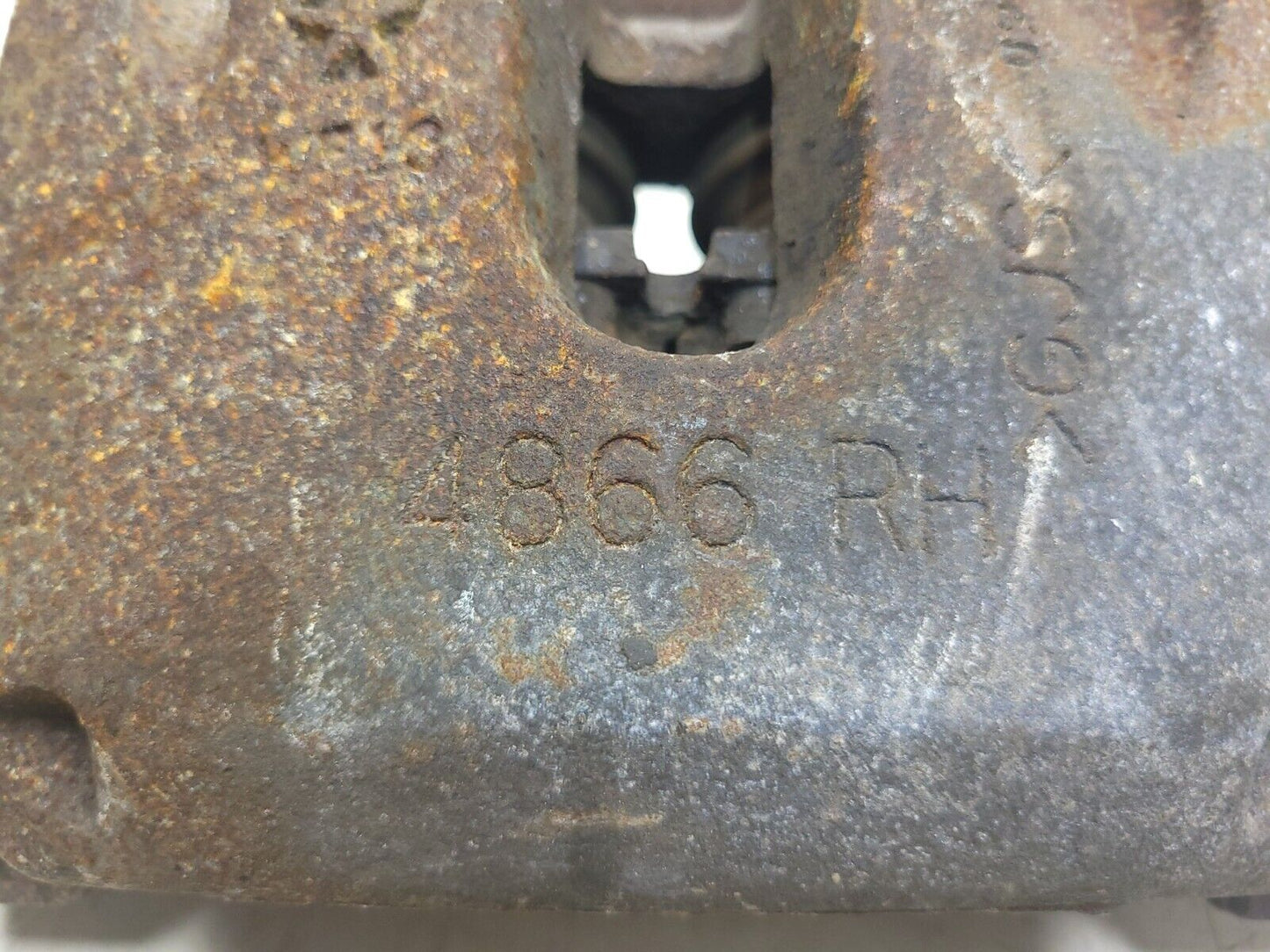 2016 - 2022 Dodge Durango Brake Caliper Front Passenger Side Right 3.6l OEM
