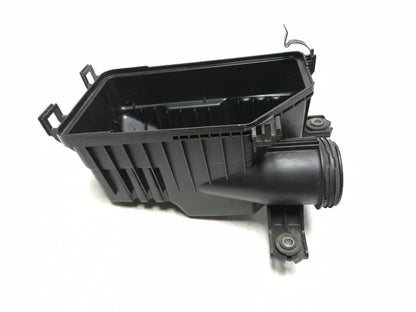 2014 Hyundai Accent Air Cleaner Box Filter Assembly OEM