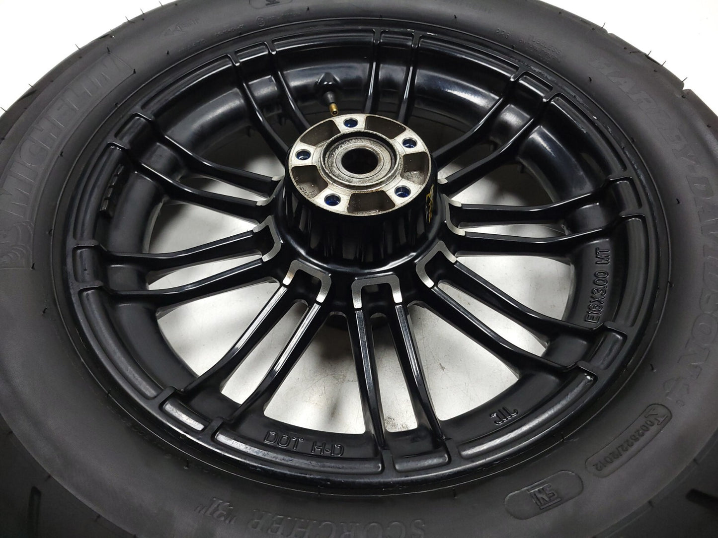2014-2022 Harley-davidson Xl1200 Rear Back Wheel Rim 16x3 & Tire OEM *straight*