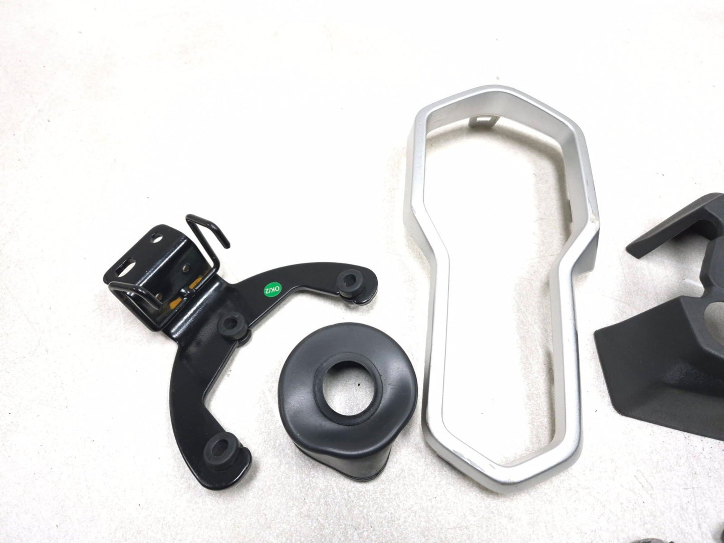 2025 Qiax Fy200t34/tank 200 Misc Bolt & Hardware Bracket OEM
