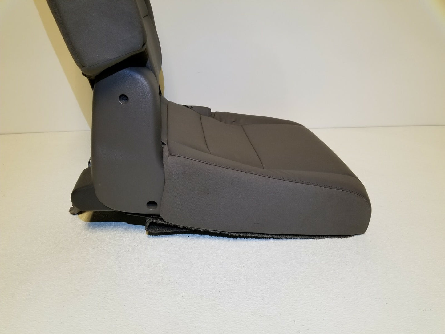 2012 Honda Odyssey Rear Seat Third 3rd Row Right Passenger Side OEM