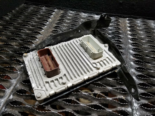 2011 Chrysler 200 S Convertible Engine Computer Control Module Ecm Ecu OEM