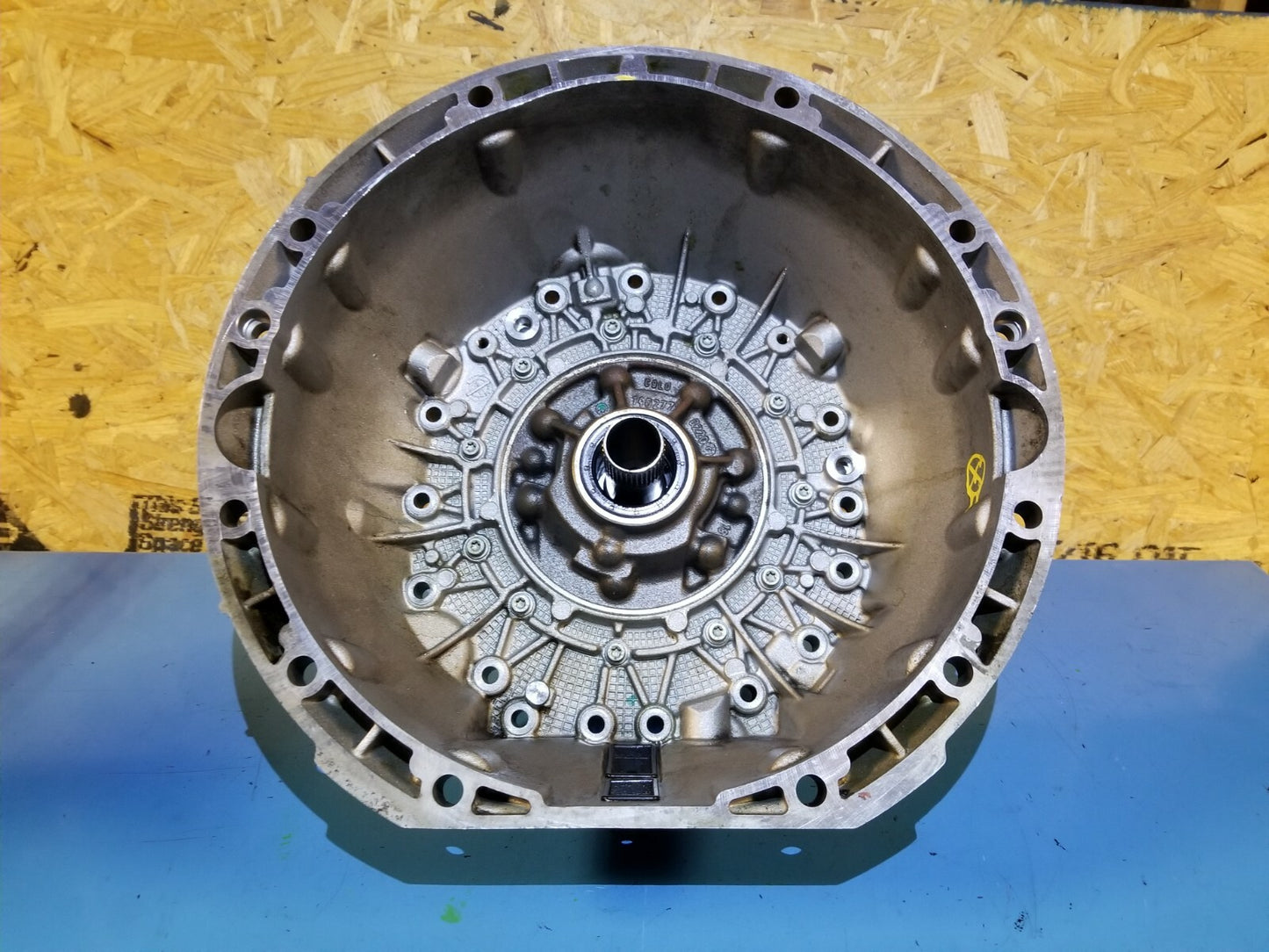 2001 Mercedes Benz Ml 320 Automatic Transmission Housing W/ Oil Pump OEM