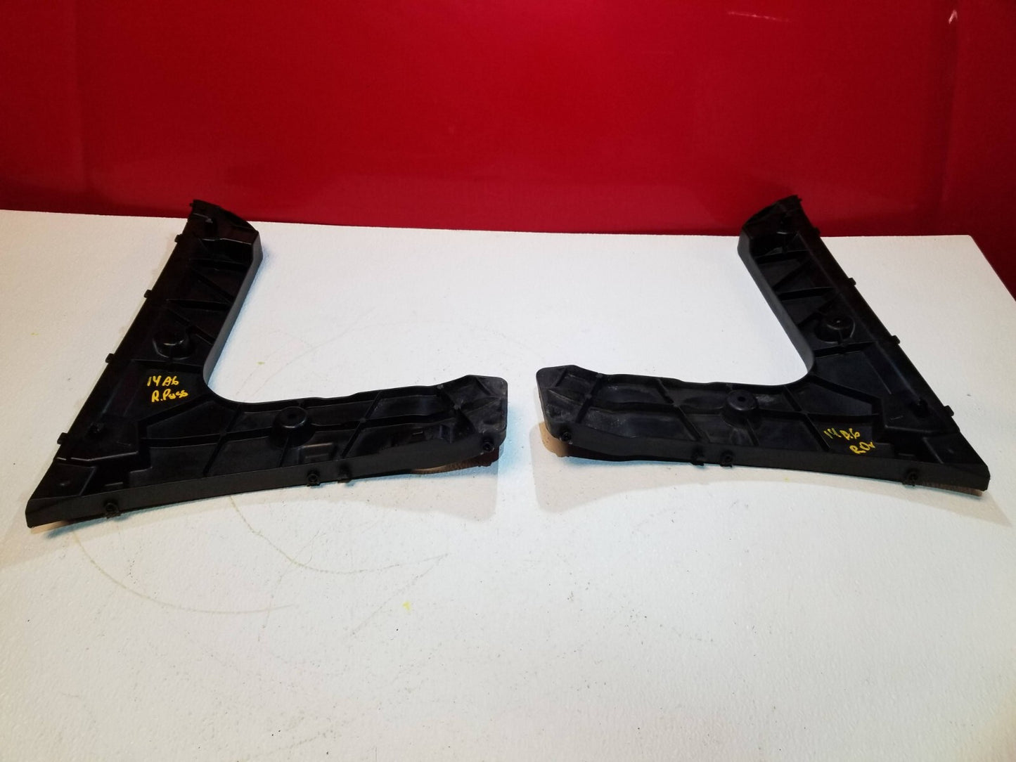 12 13 14 15 Audi A6 Rear Right & Left Bumper Guide Bracket 2pcs OEM