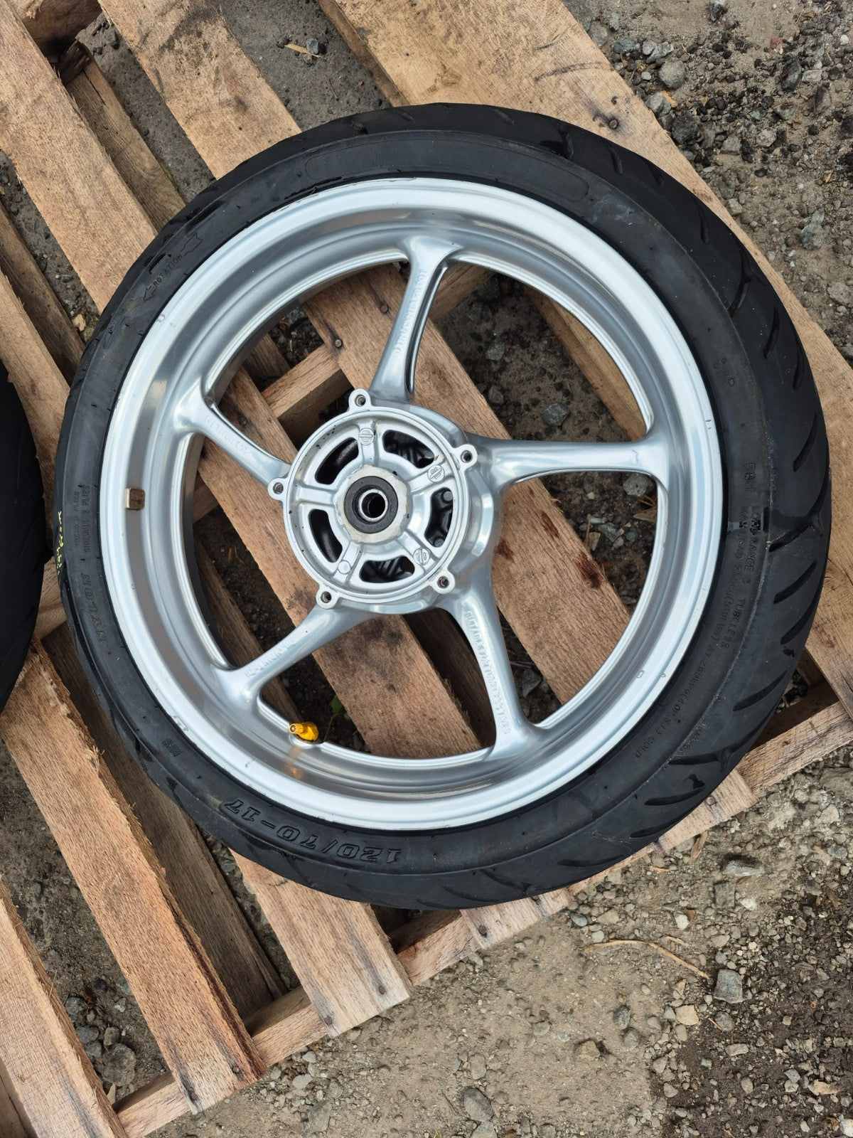 2009 Yamaha Fz6r Wheel Rim & Tire Front & Rear *straight* OEM
