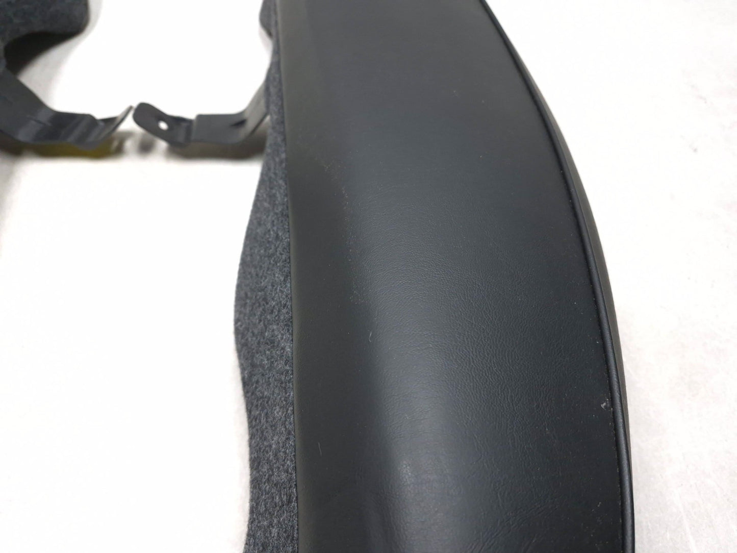 2018 Chrysler 300 Limited AWD Seat Bolster Rear Left & Right Side Pair OEM