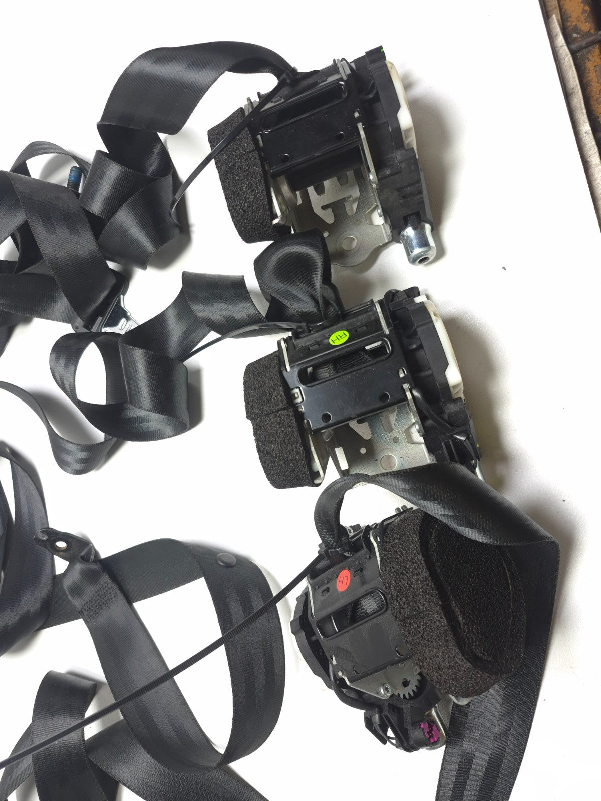 2013 Volvo S60 Rear Seat Belt 3pcs OEM