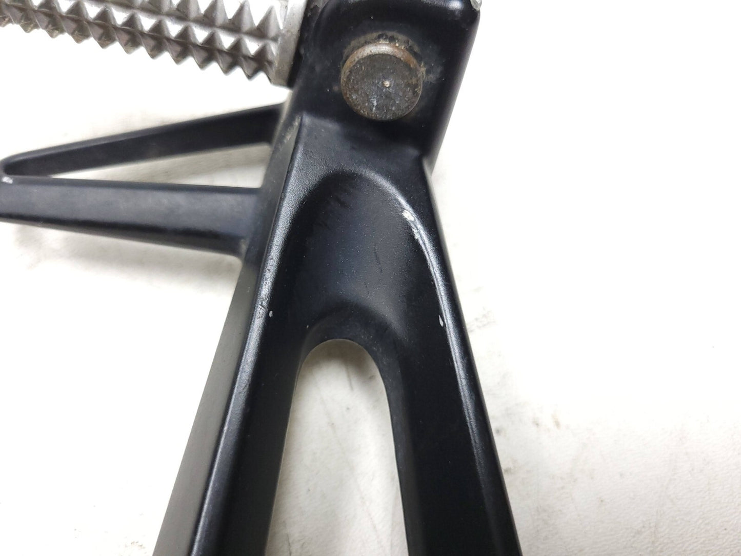 2015 - 2018 Yamaha Yzf-r3 Yzfr3 Rear Foot Peg W/ Bracket Left & Right OEM