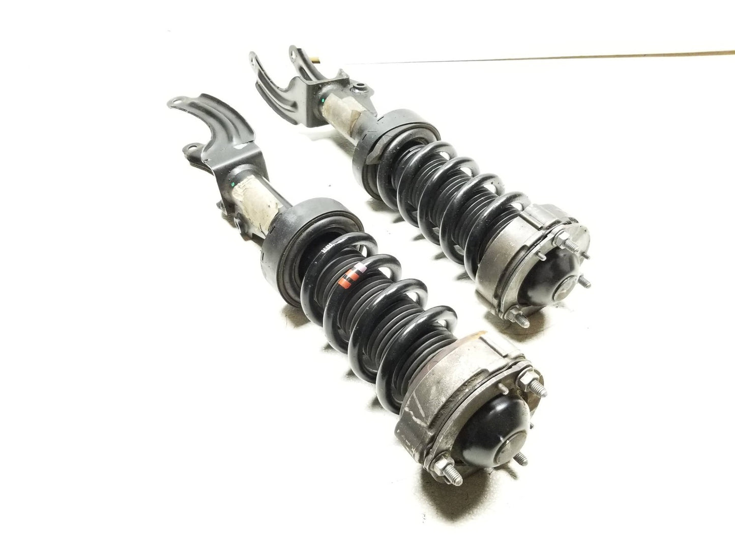 2013 Porshe Cayenne Front Shock Strut Absorber Pair OEM