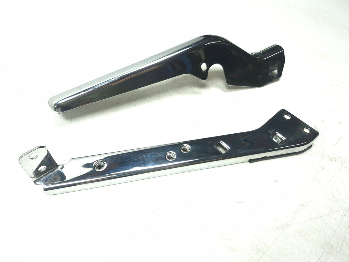 1997-2008 Harley Touring Street Glide Right Fender Strut Cover Saddlebag Bracket