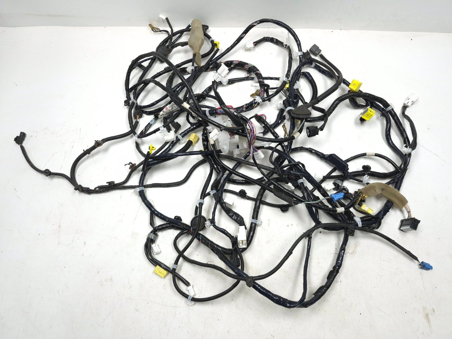 2015 Nissan Juke Interior Wire Harness OEM