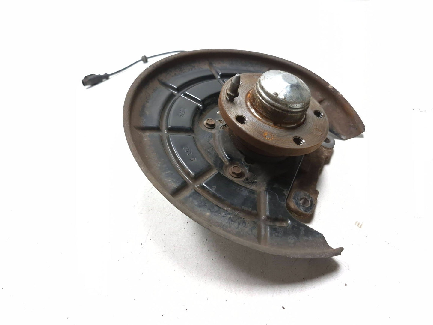 2014 Fiat 500l Wheel Spindle Knuckle Rear Driver Side Left OEM