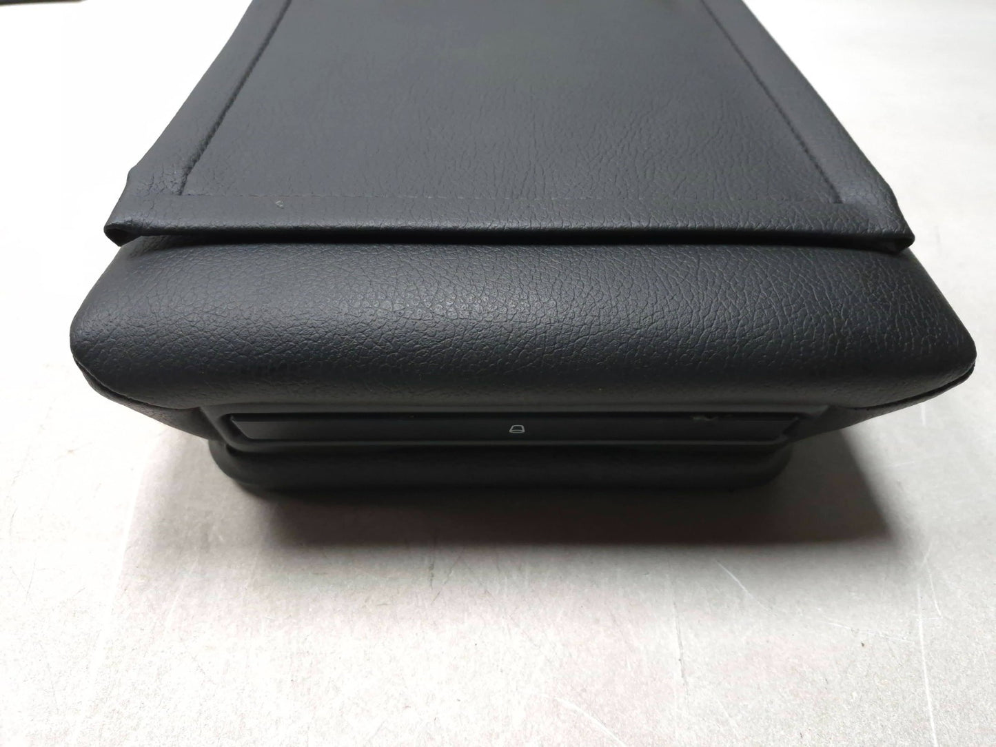 2007 Saab 9-5 Center Armrest OEM