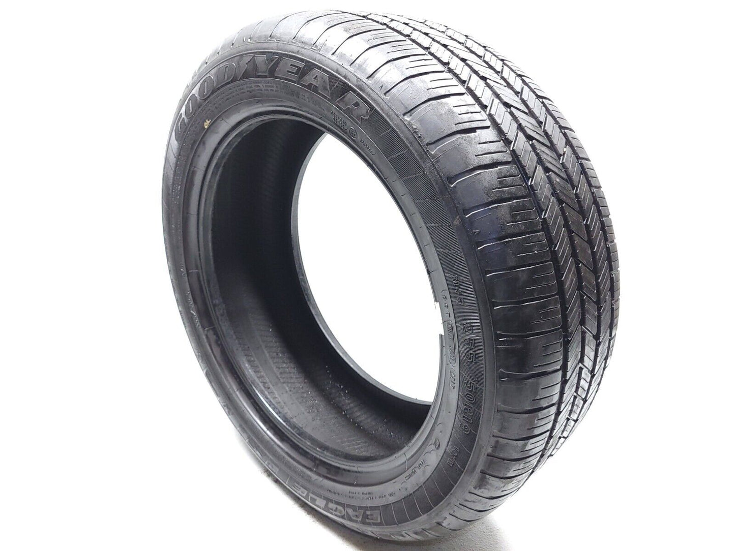 Goodyear Ls2 255/50r19 107h Tread 8/32" Used Tire