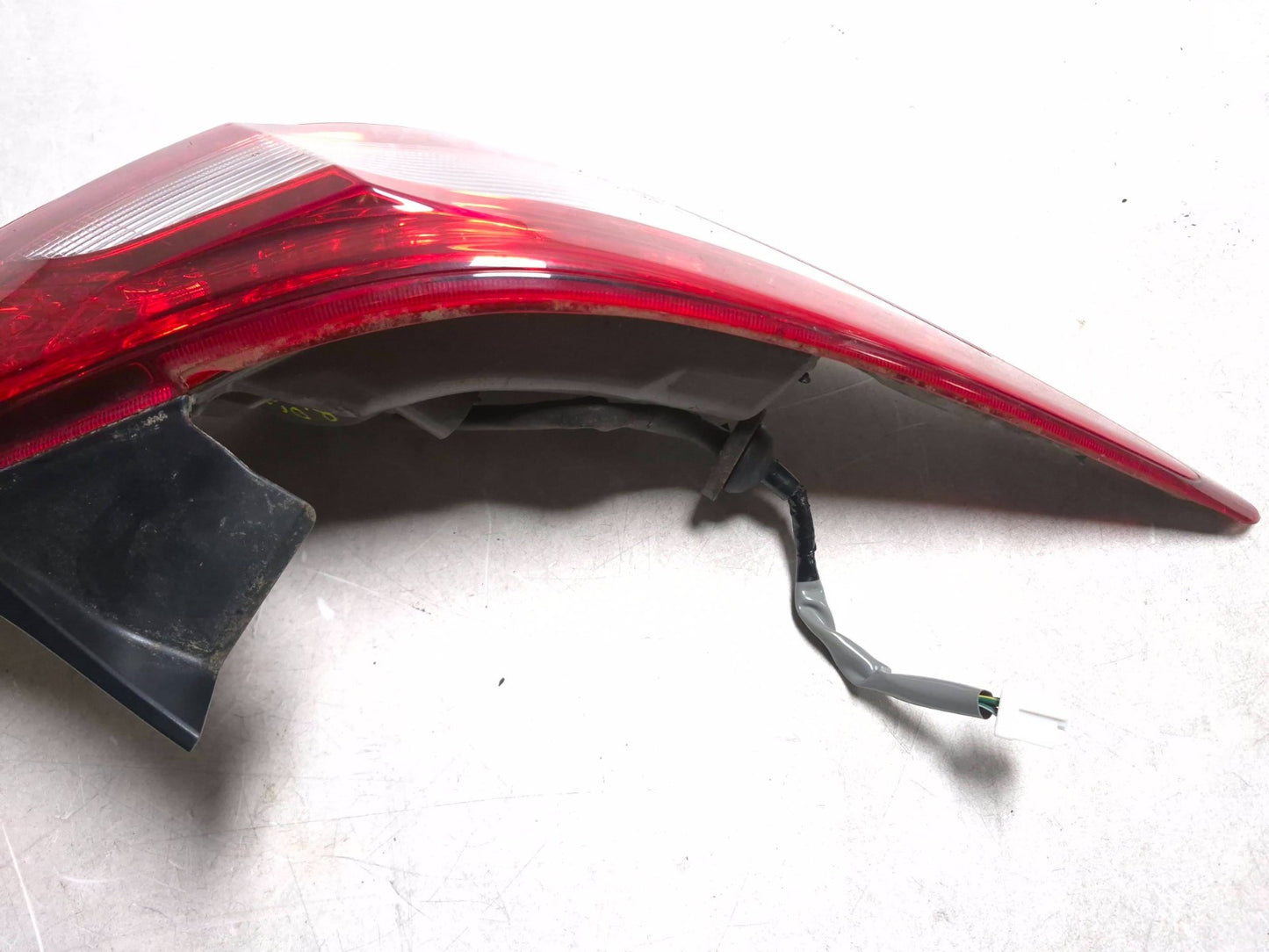2010 Nissan Maxima Sv Rear Tail Light 2pcs OEM