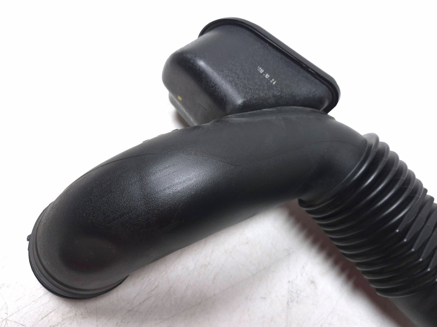 2012 Hyundai Sonata Air Cleaner Intake Duct Hose Tube 28130-3q160 OEM
