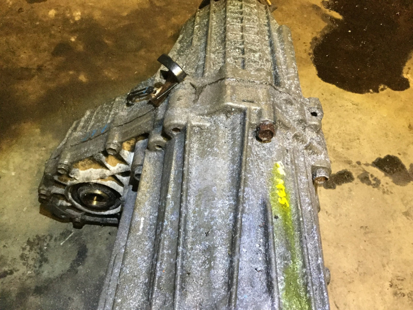 06 07 08 09 10 Infiniti M35 Transfer Case Assembly OEM