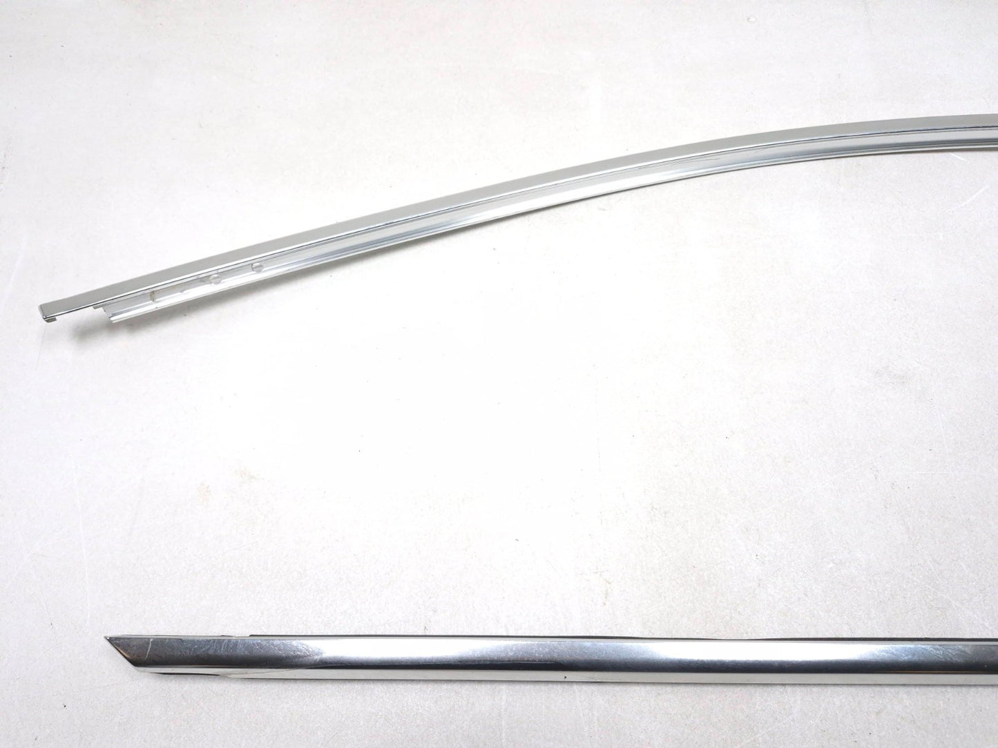 2011 BMW 535i F10 Front Door Window Belt Molding Passenger Side Right OEM