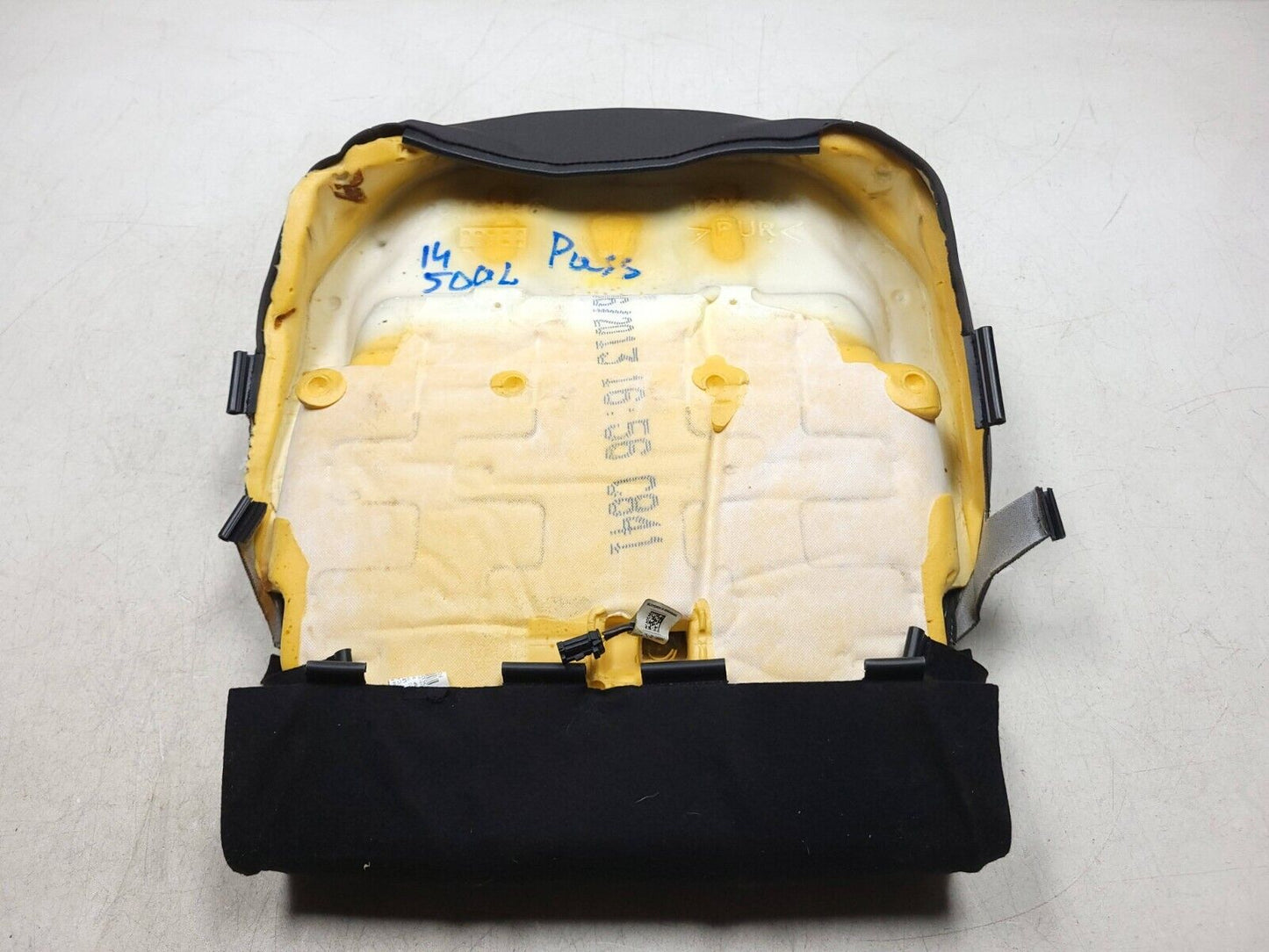 2014 - 2017 Fiat 500l Front Lower Seat Bottom Cushion Passenger Right OEM