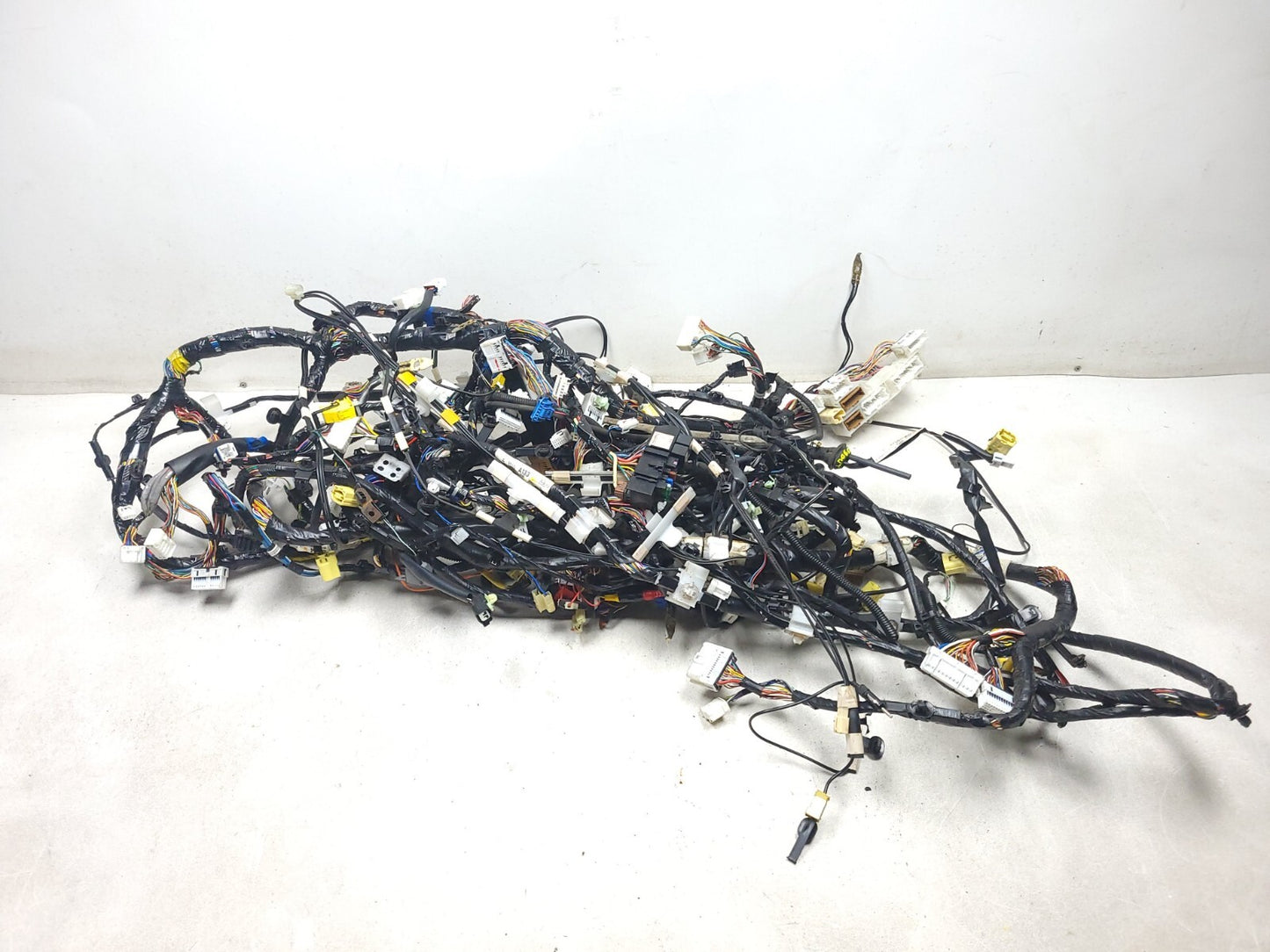 2009 Mitsubishi Outlander Interior Floor Wire Harness OEM