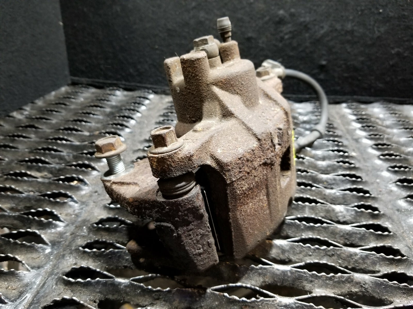 2007 Chrysler Sebring Front Driver Brake Caliper OEM