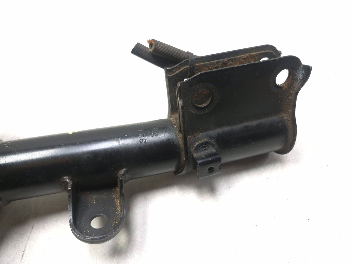 2008 Hyundai Tucson Front Left & Right Strut Shock Assy Pair OEM