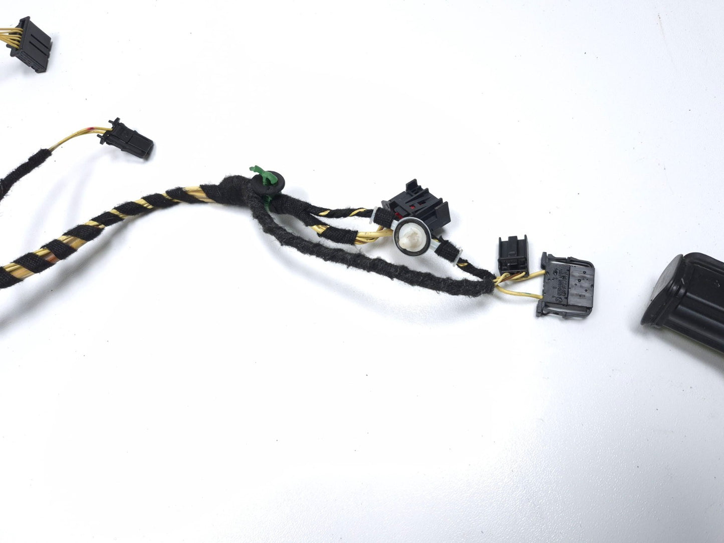 2015 Volkswagen Golf Rear Door Wire Harness Passenger Side Right OEM