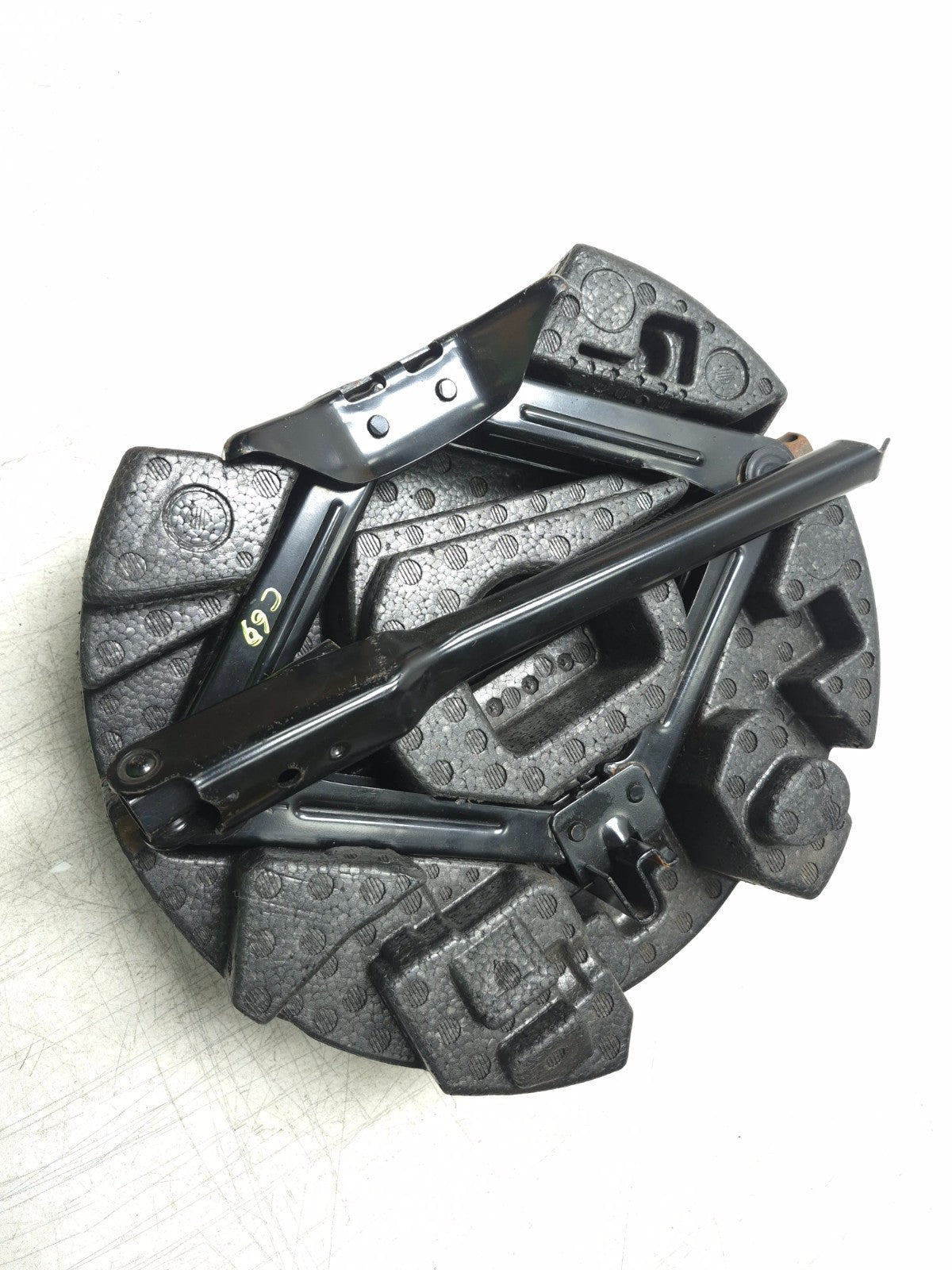 2013 Ford Focus St Spare Tire Lift Jack Tool With Foam Compartment OEM