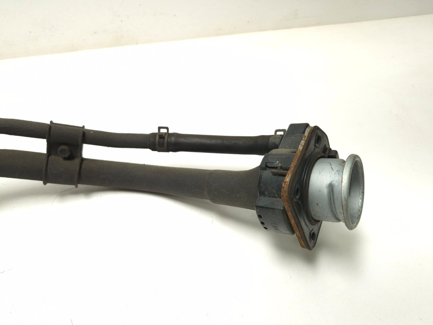 2019 Hyundai Kona Fuel Tank Filler Neck Hose Tube Pipe OEM
