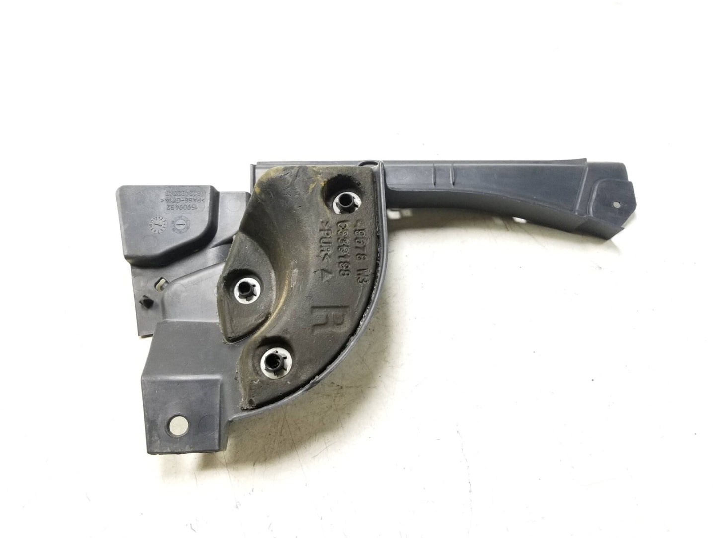 2010 - 2016 Cadillac SRX Front Engine Compartment Splash Shield Left & Right OEM