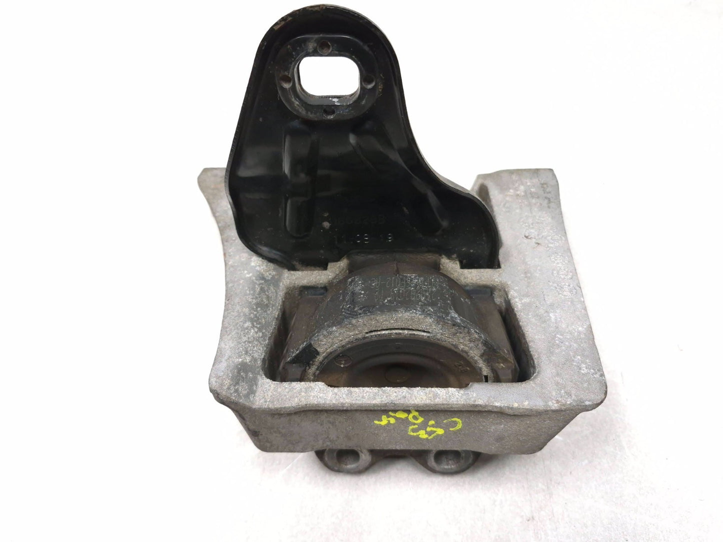 2013 Ford Transit Connect Engine Mount Bracket Passenger Side Right OEM