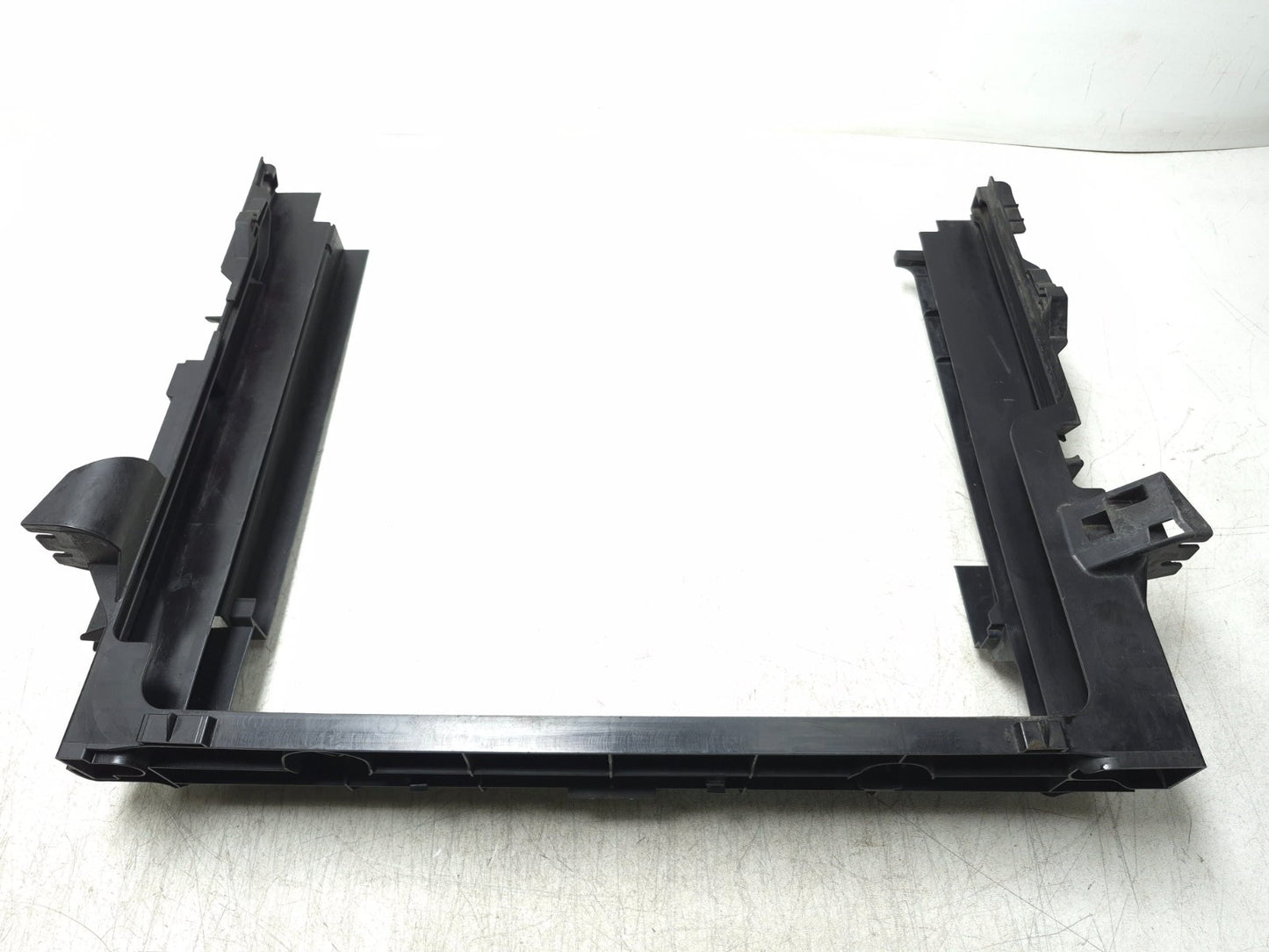 2008 BMW X6 E71 Front Engine Radiator Support Panel Carrier OEM