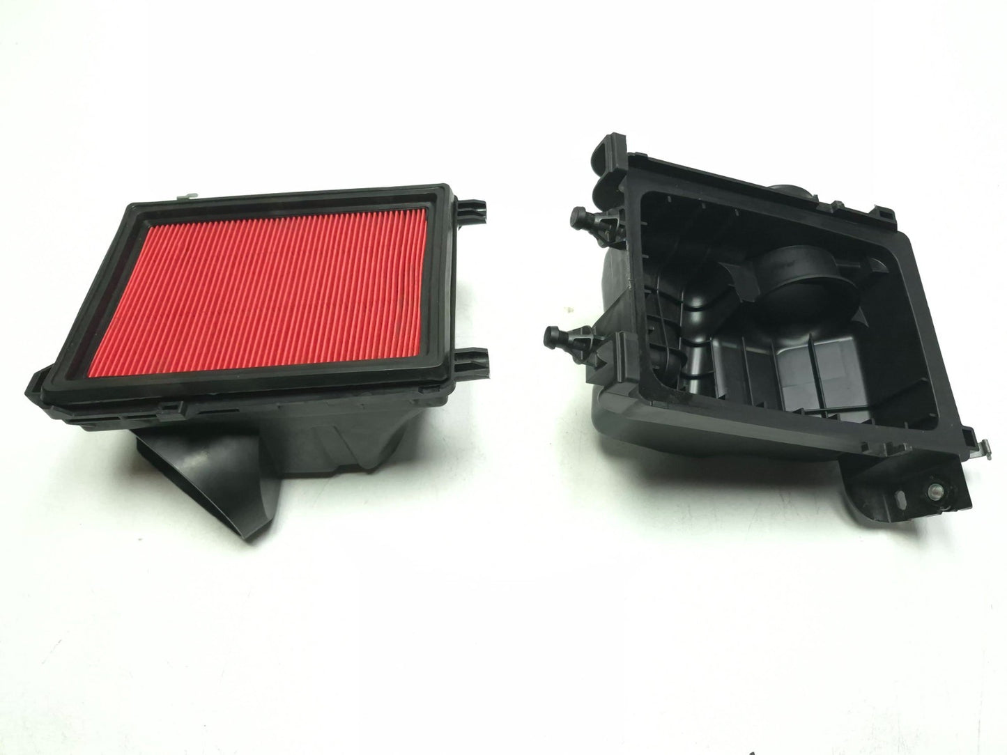 2011 Nissan Juke Air Filter Housing Box OEM