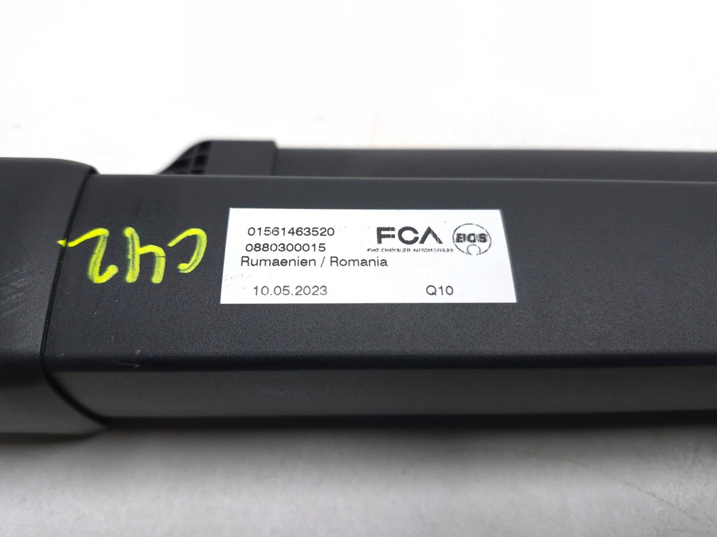 2024 Alfa Romeo Stelvio Rear Retractable Trunk Cargo Cover OEM