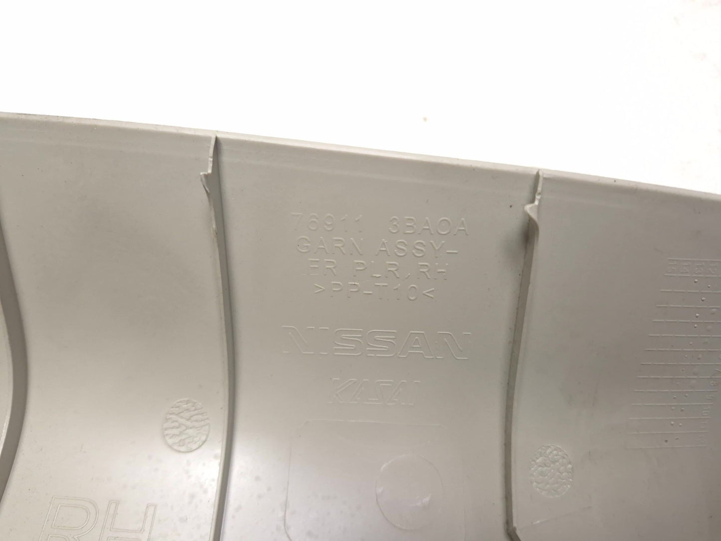 2013 Nissan Versa Sv Front A Pillar Trim Panel Left & Right Pair OEM