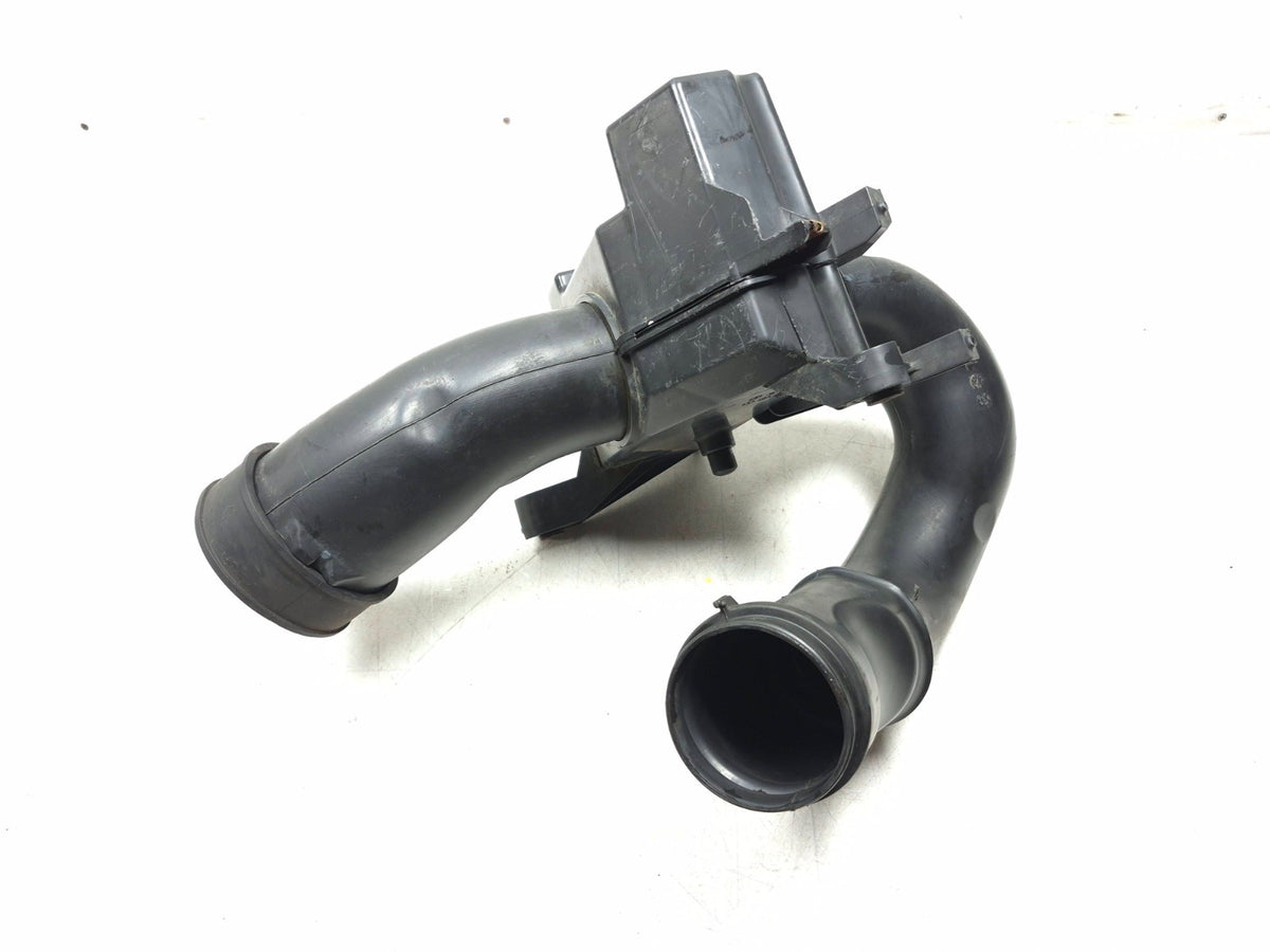 2007 2008 Acura Tl Type-s Air Intake Tube Resonator Chamber OEM