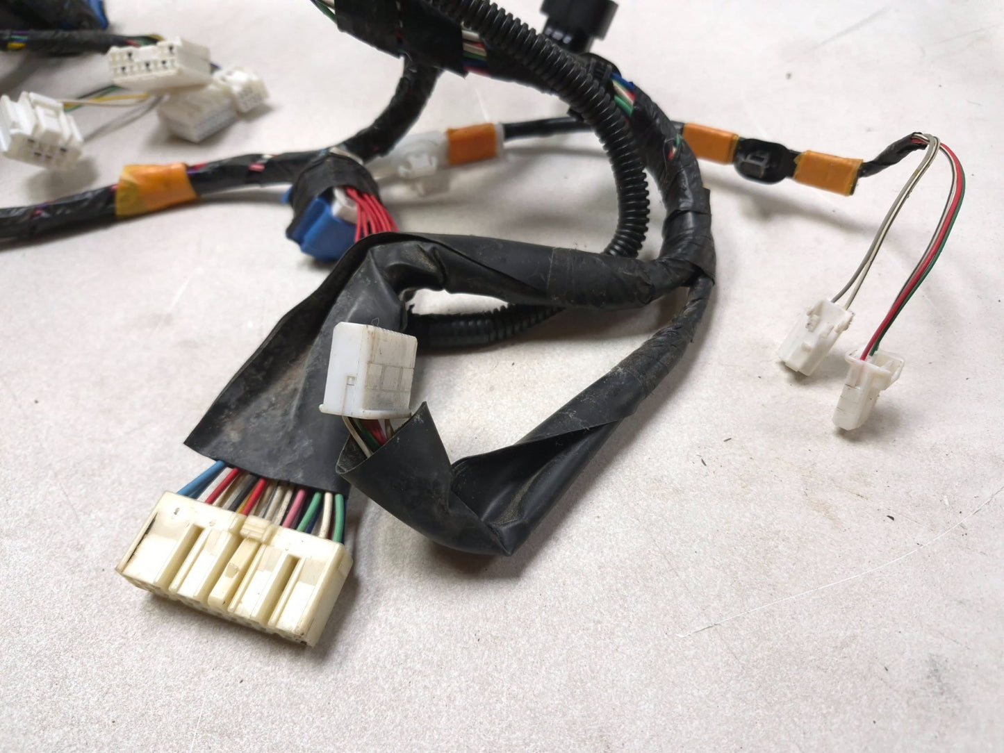 2004 Toyota Prius Dash Wire Harness OEM
